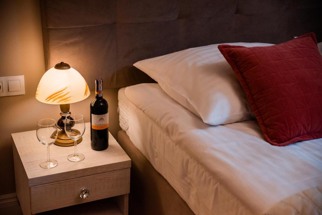 Old Town Boutique Rooms Lublin Extérieur photo